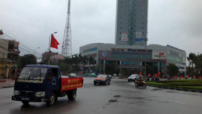 Quyết tâm gương mẫu và chấp hành pháp luật